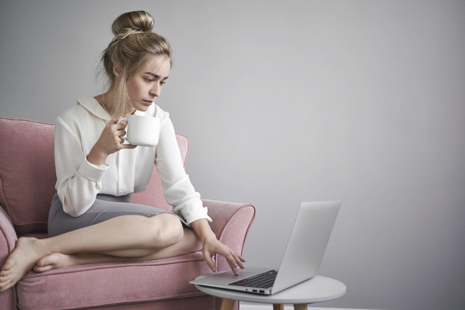 Financial planning workspace with documents and analysis tools